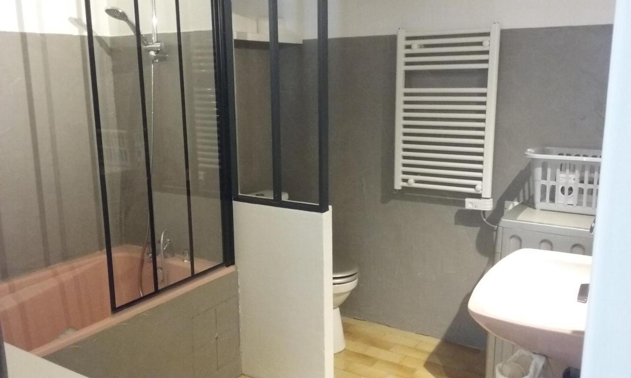 Appartement Climatise Avec Terrasse Au Coeur De นียงส์ ภายนอก รูปภาพ