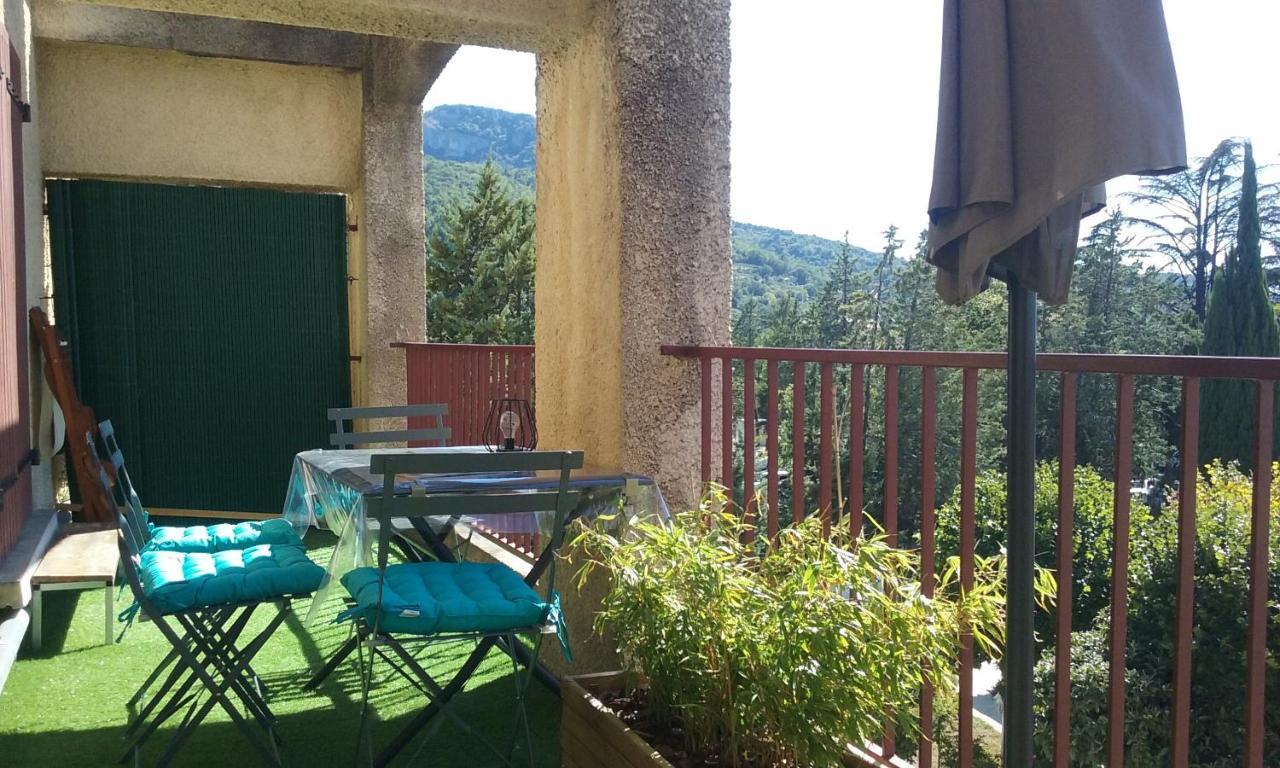 Appartement Climatise Avec Terrasse Au Coeur De นียงส์ ภายนอก รูปภาพ