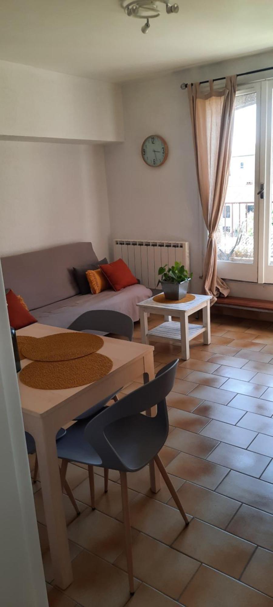 Appartement Climatise Avec Terrasse Au Coeur De นียงส์ ภายนอก รูปภาพ